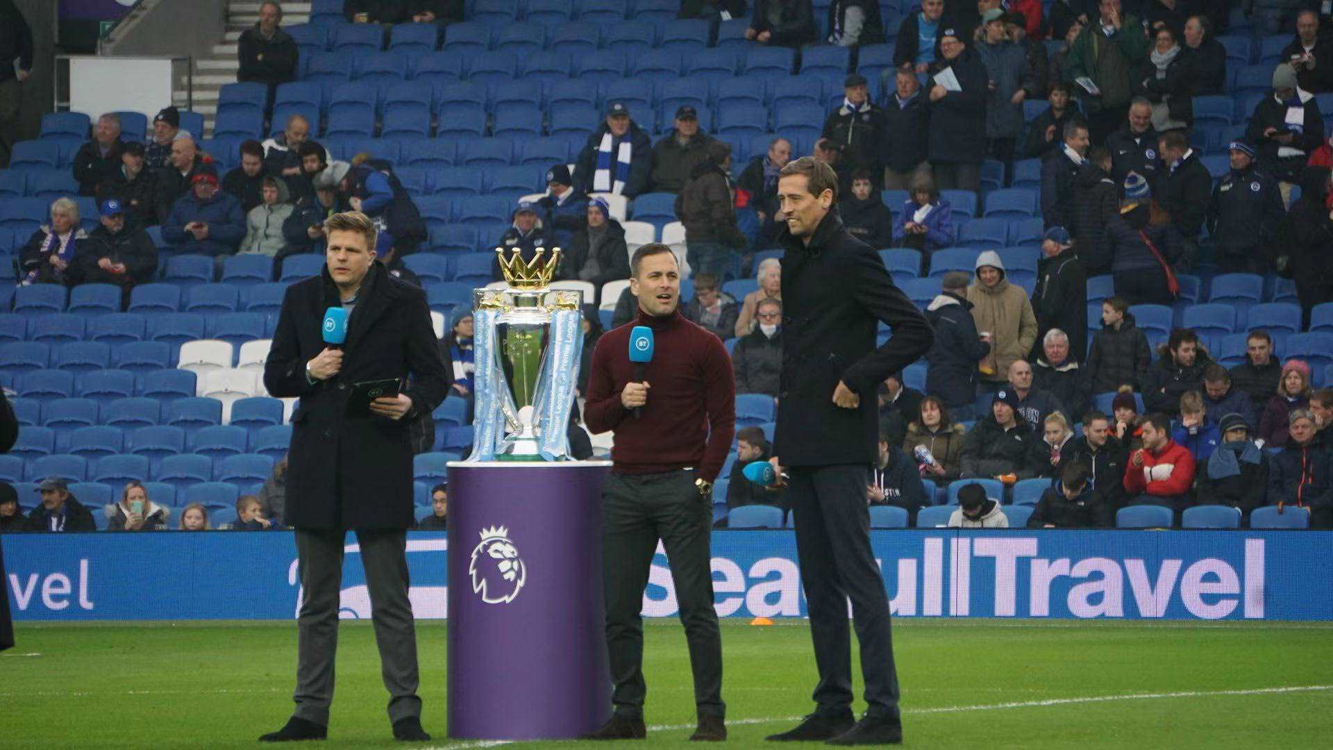 在社交媒體 在社交媒體